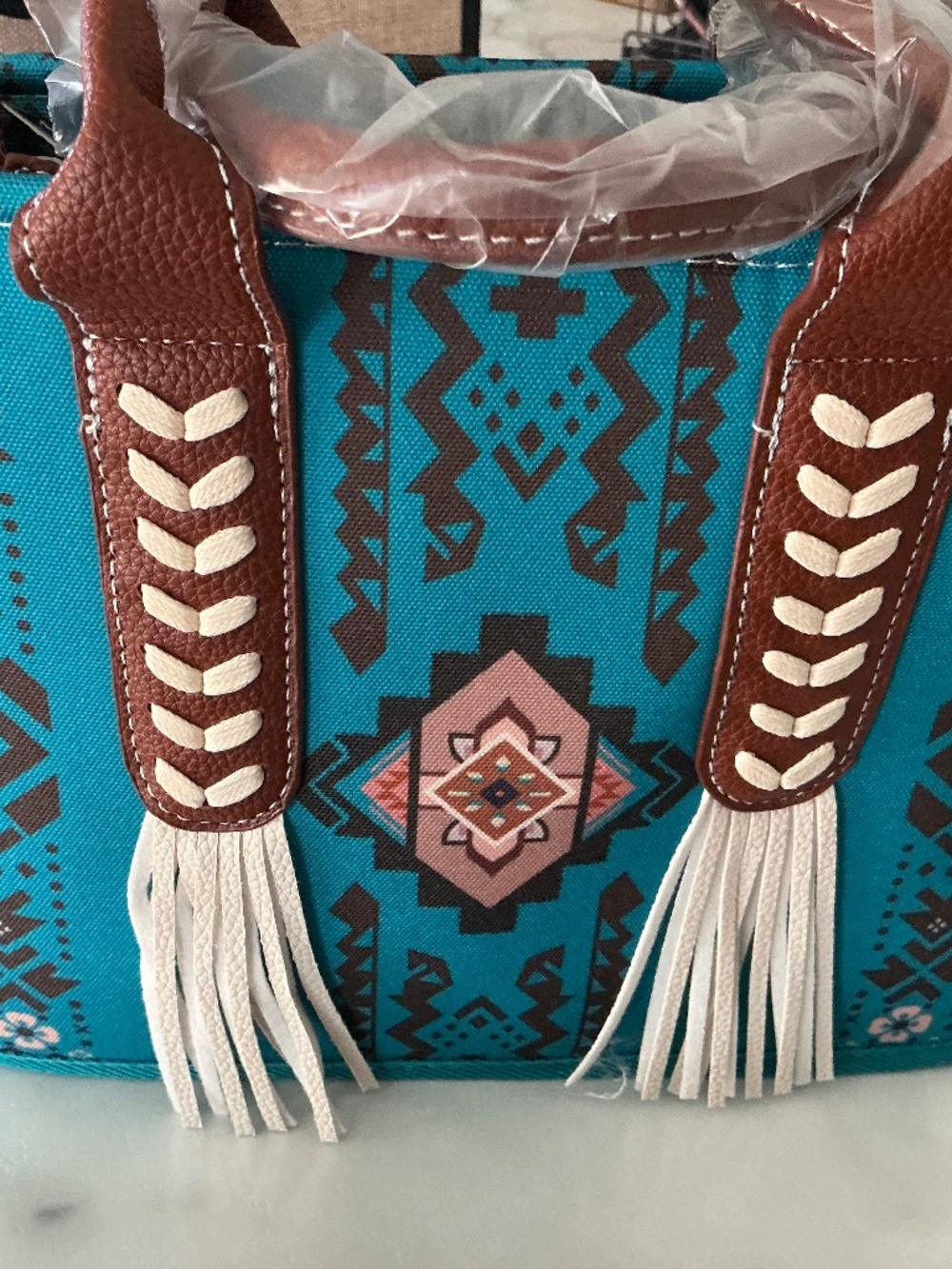 Beautiful Turquoise colored shoulder bag, matching coin purse and makeup bag!